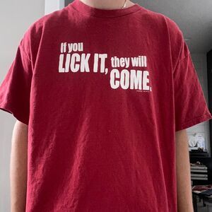 Delta-pro-weight Men's Red and Burgundy T-shirt